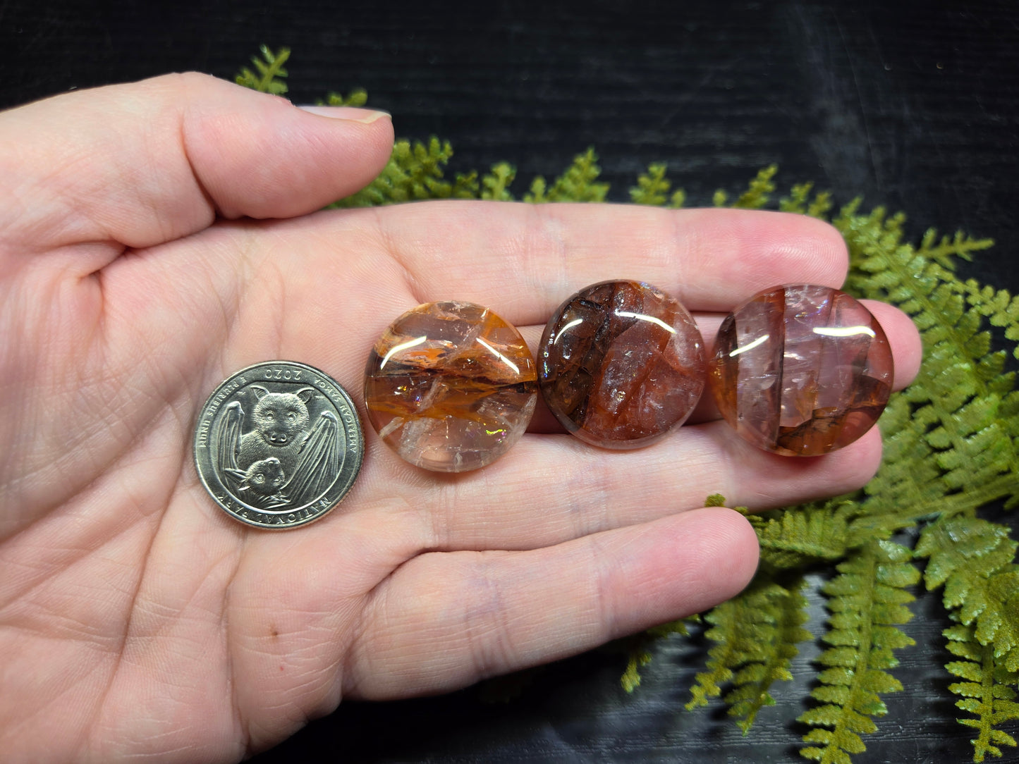 Fire Quartz Mini "Mento" Palm Stones