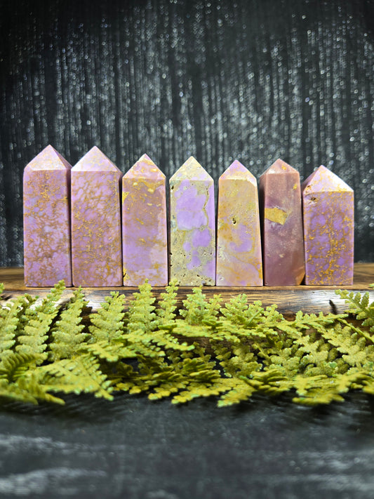 Phosphosoderite Towers (Small, B grade)