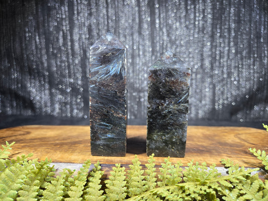 Astrophyllite (anthrophyllite) & Garnet Towers
