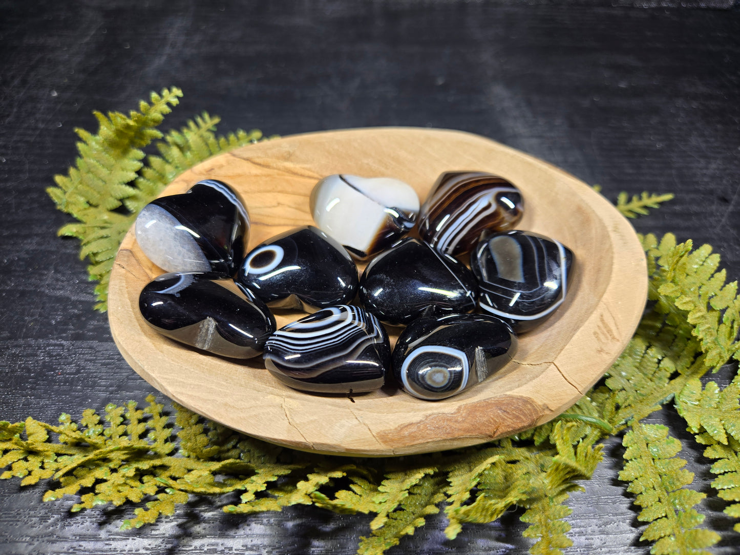 Black Tuxedo / Silk Agate Hearts
