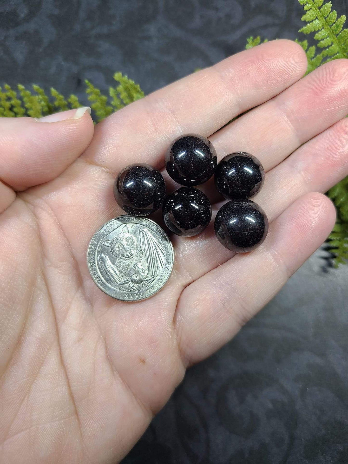 Mini garnet spheres