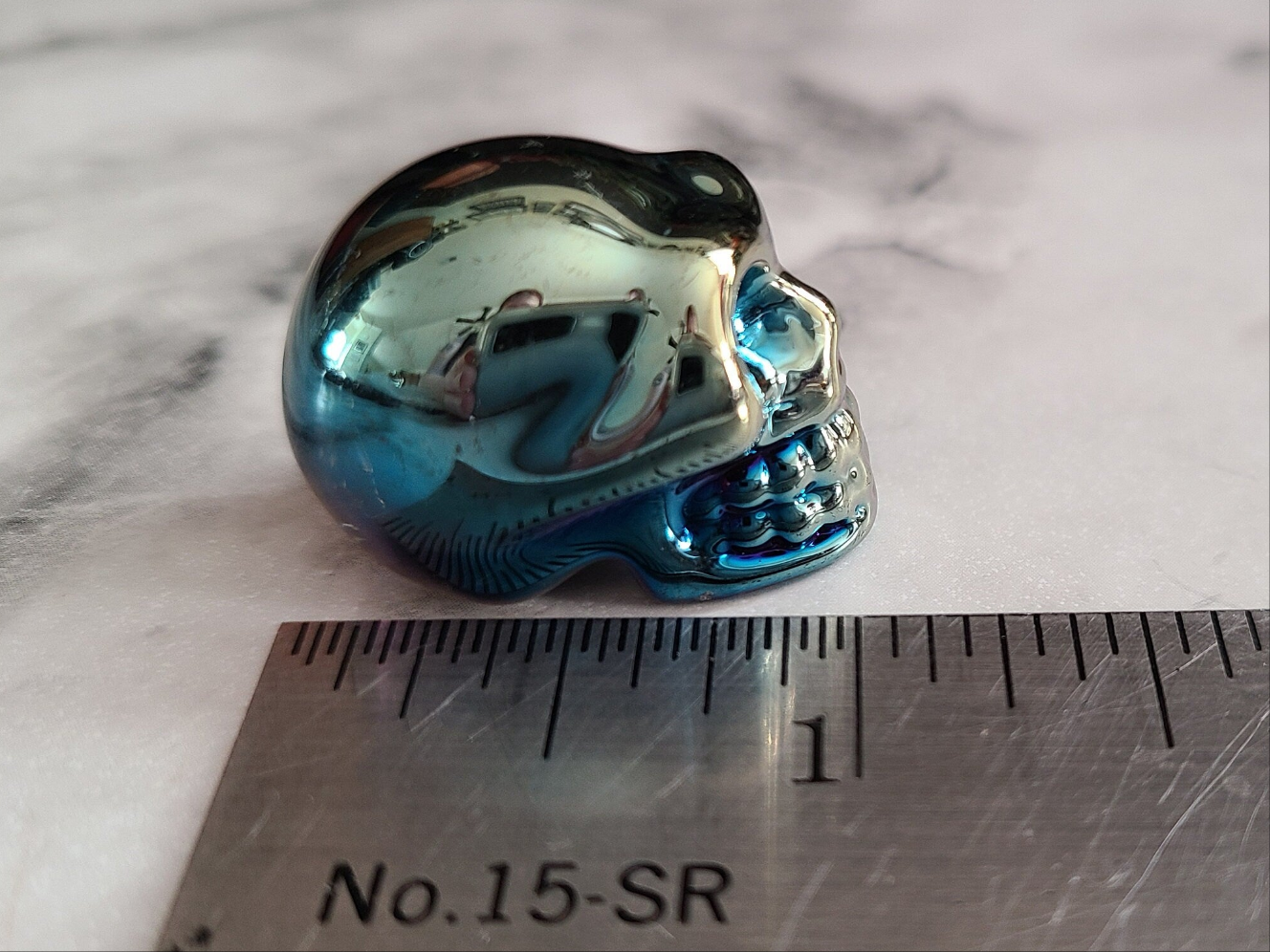 Aura crystal mini skull