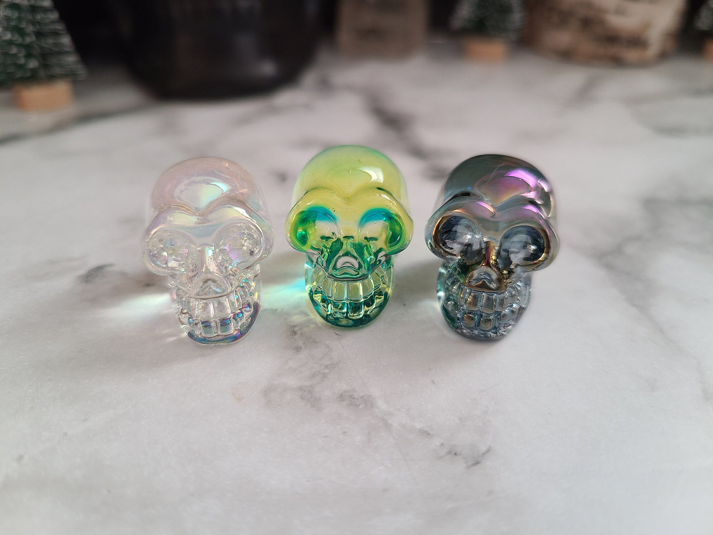 Aura crystal mini skull | 1 (one) 1" aura or titanium coated crystal skull, perfect for those that work with spirits!